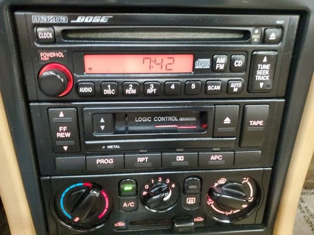 Used 2001 MAZDA MX-5 Miata image 20