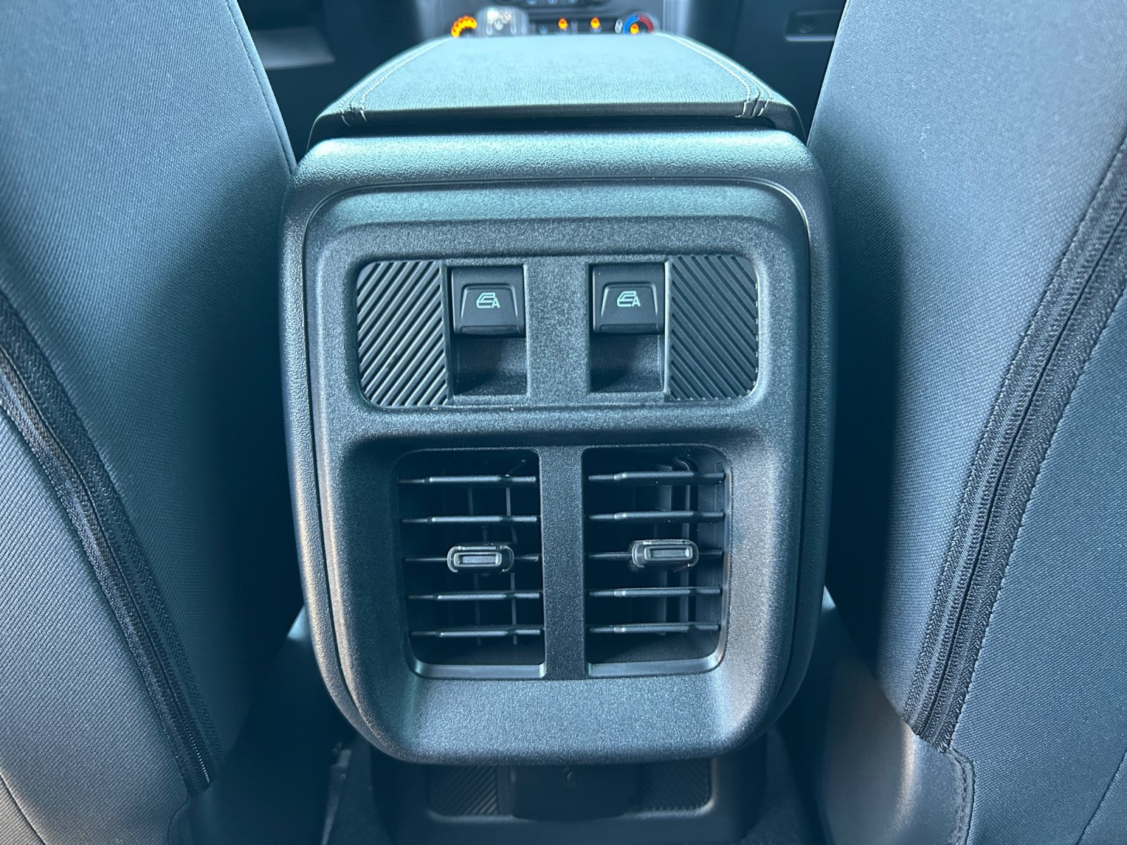 New 2025 Ford Bronco 4-Door AWD/4WD image 32