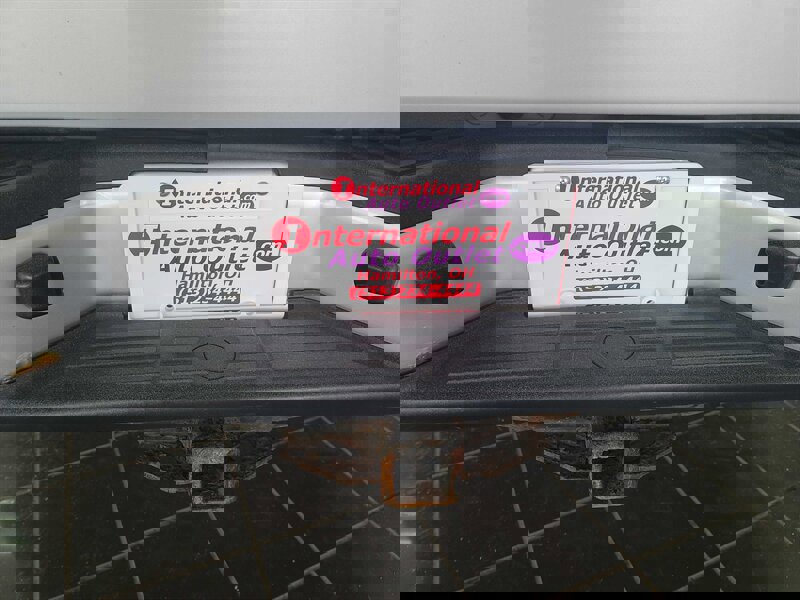 Used 2015 Nissan Titan SV image 28