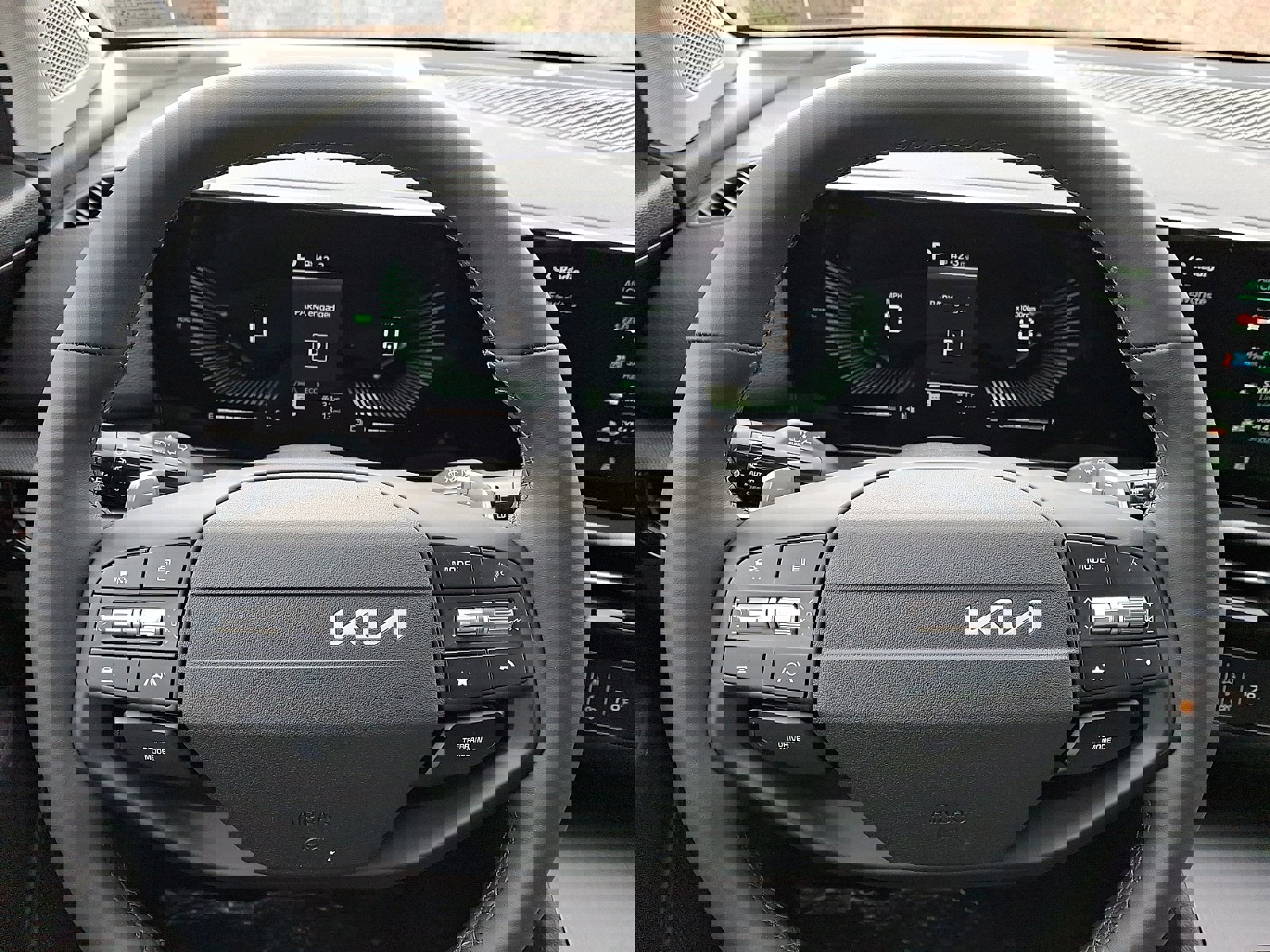 New 2026 Kia Sportage S image 13