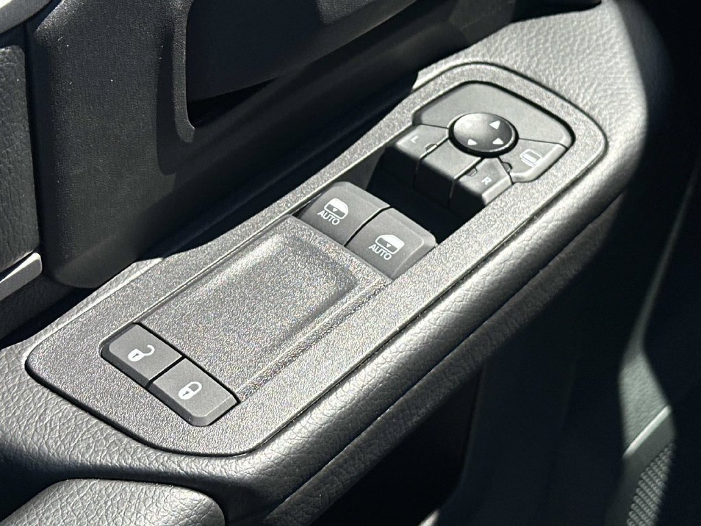 New 2025 RAM 3500 Tradesman AWD/4WD image 16