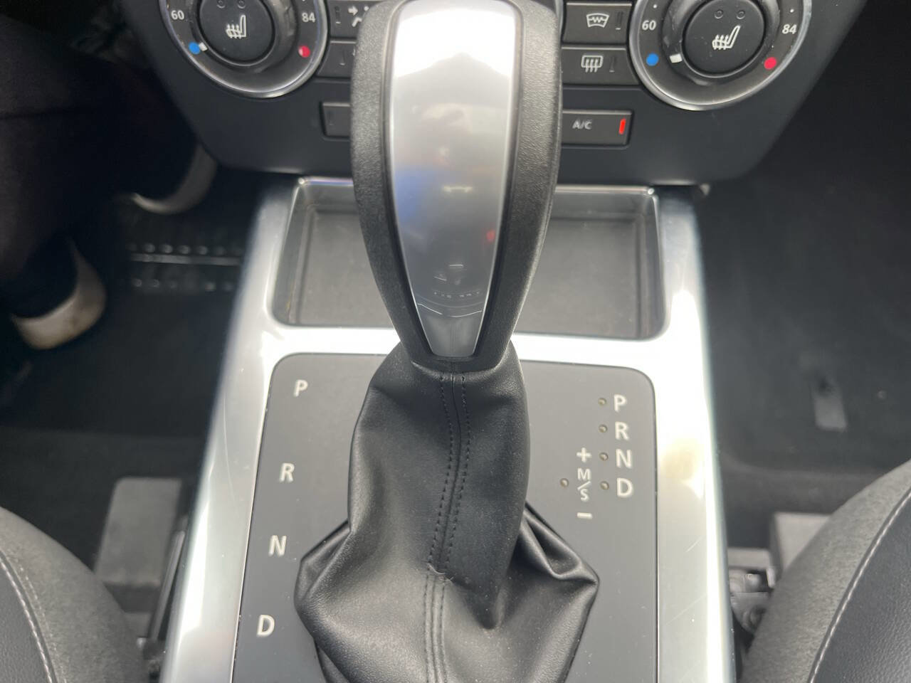 Used 2013 Land Rover LR2 HSE w/ HSE Pkg image 26