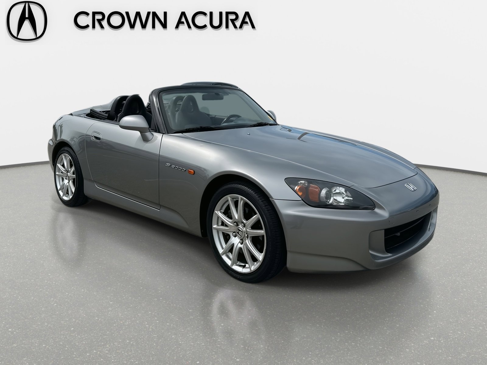 Used 2004 Honda S2000 image 2