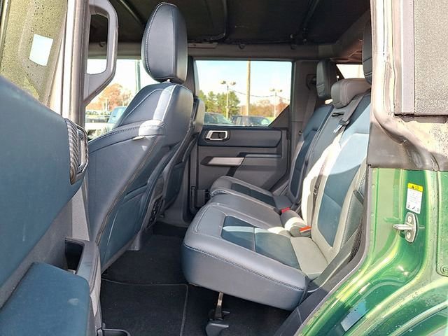 Used 2022 Ford Bronco Outer Banks AWD/4WD image 10