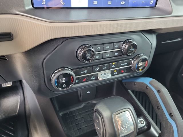 Used 2024 Ford Bronco Wildtrak AWD/4WD image 16