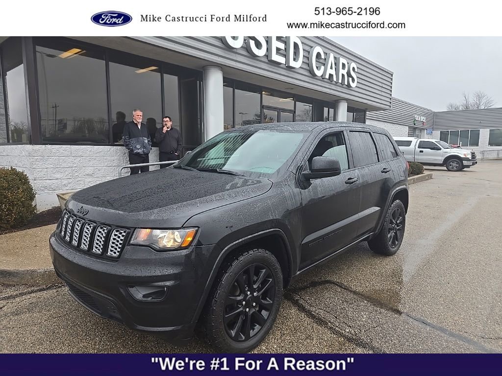 Used 2019 Jeep Grand Cherokee Altitude image 1