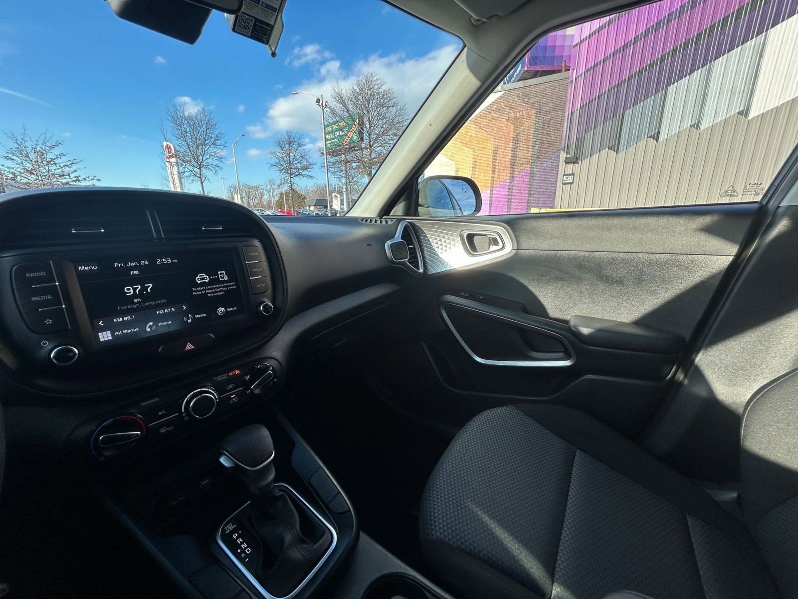 Used 2025 Kia Soul LX w/ LX Technology Package image 35