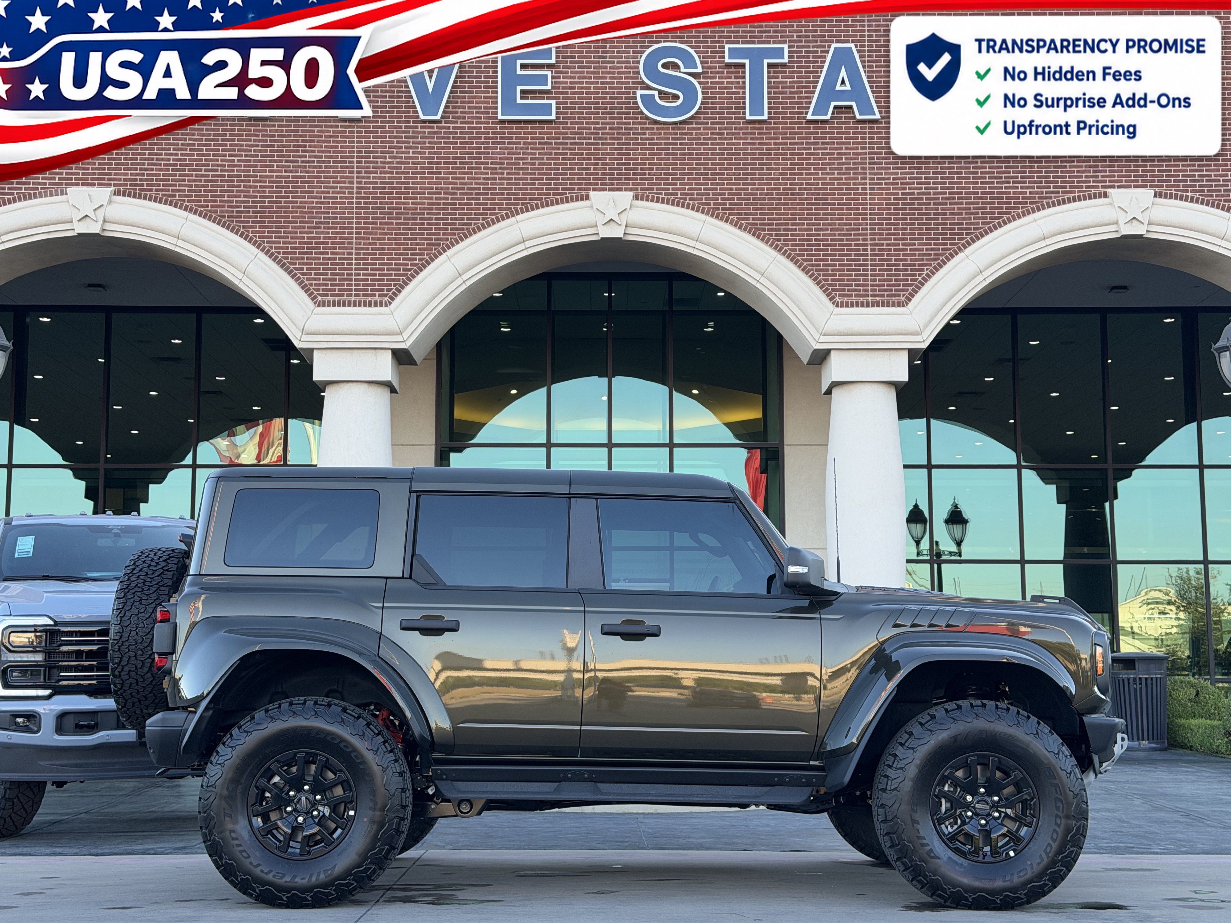 New 2026 Ford Bronco Raptor AWD/4WD image 3