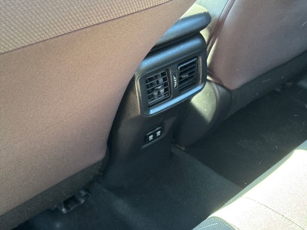 Used 2019 Toyota RAV4 XLE w/ Convenience Package image 39