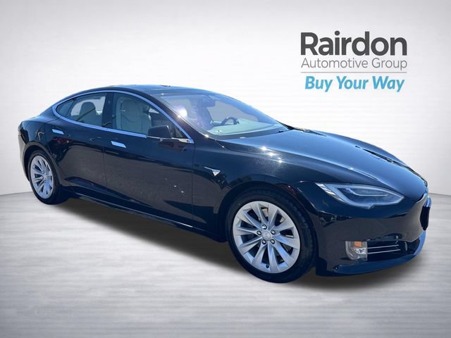 Used 2017 Tesla Model S 60 RWD image 1