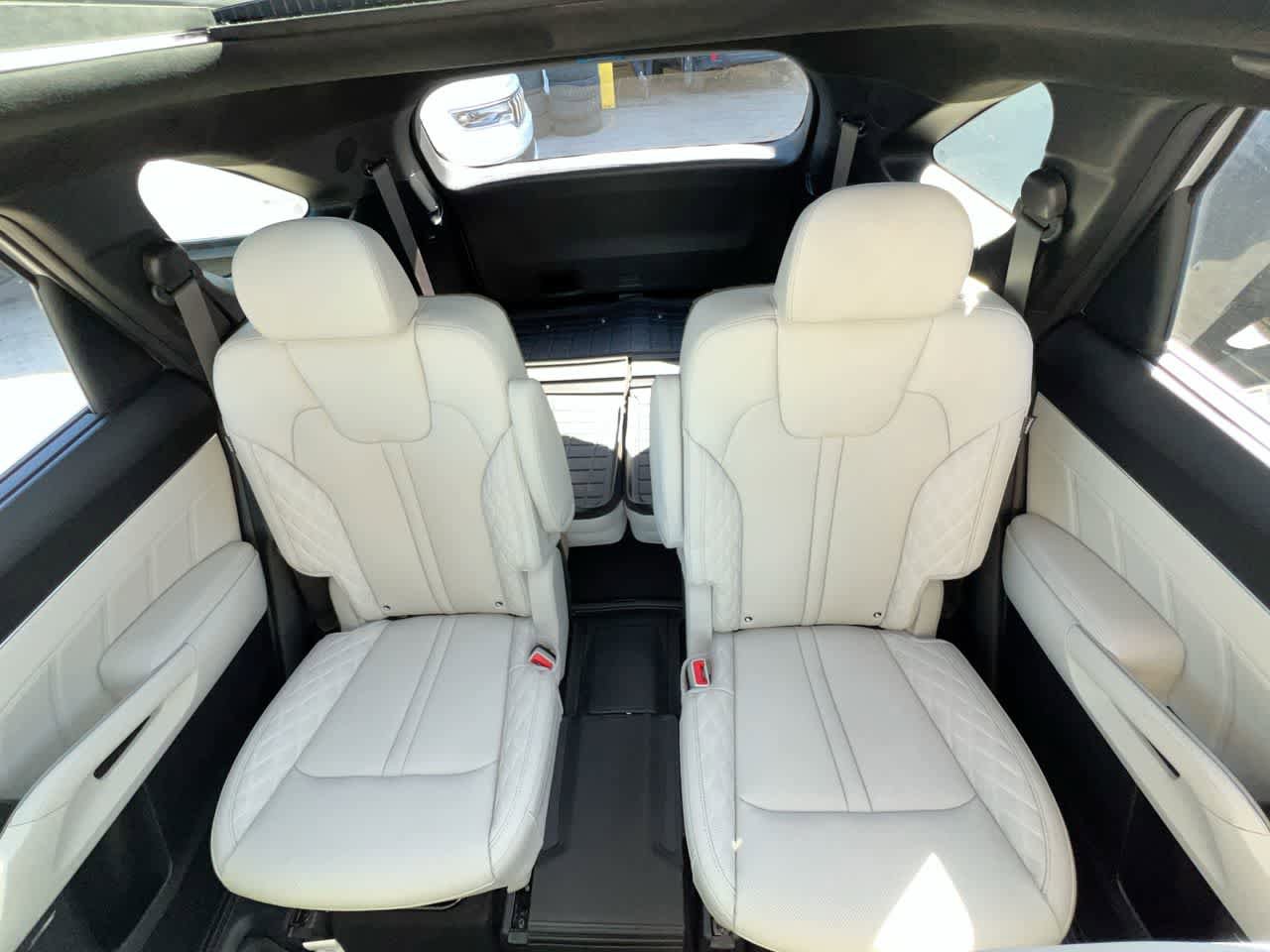 Certified 2025 Kia Sorento SX Prestige AWD/4WD image 23