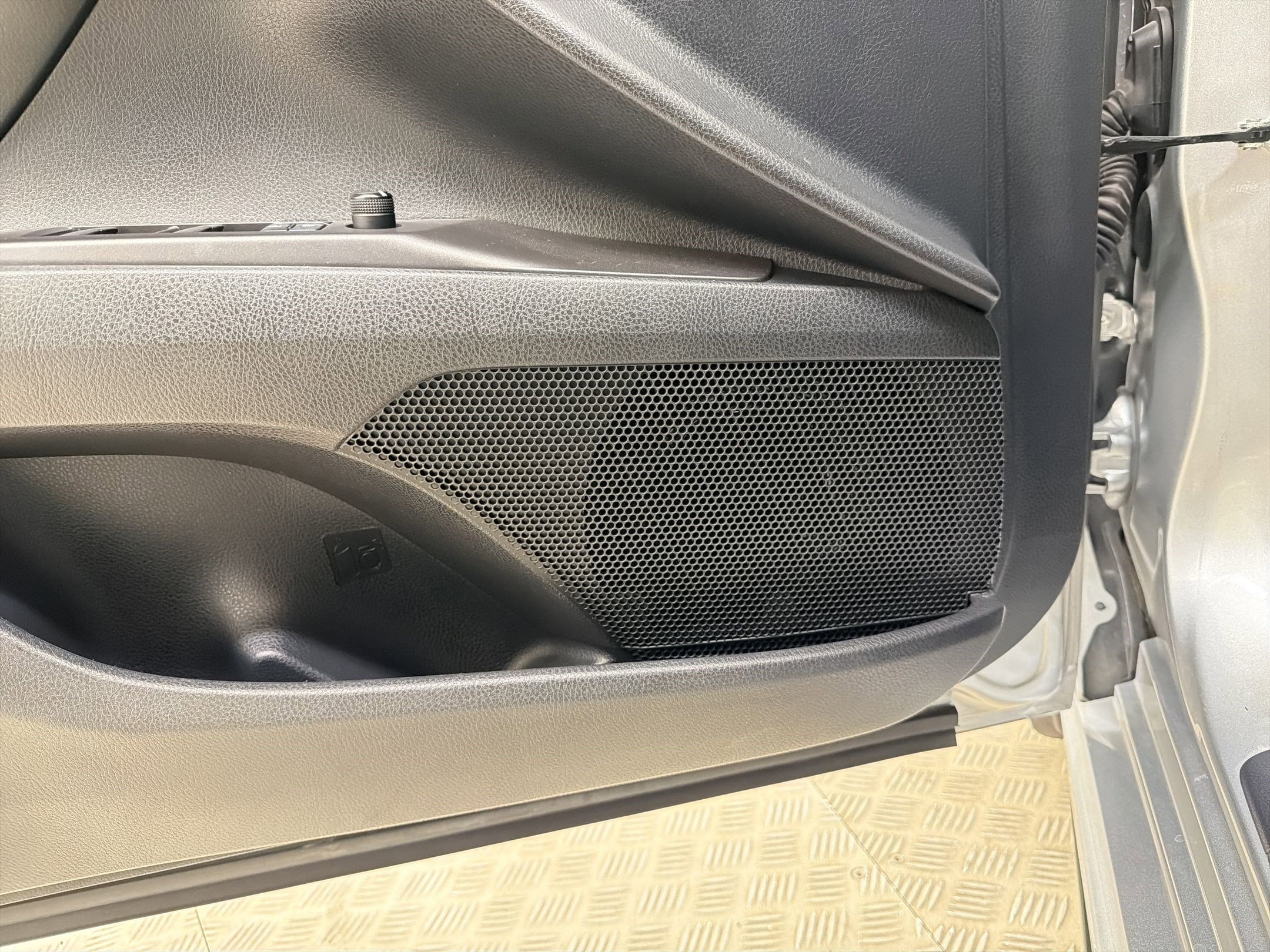 Used 2023 Toyota Camry SE image 21