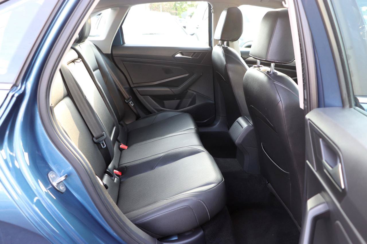 Used 2020 Volkswagen Jetta SE FWD image 13