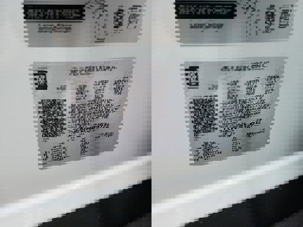 New 2026 GMC Acadia AT4 w/ Super Cruise Package image 12