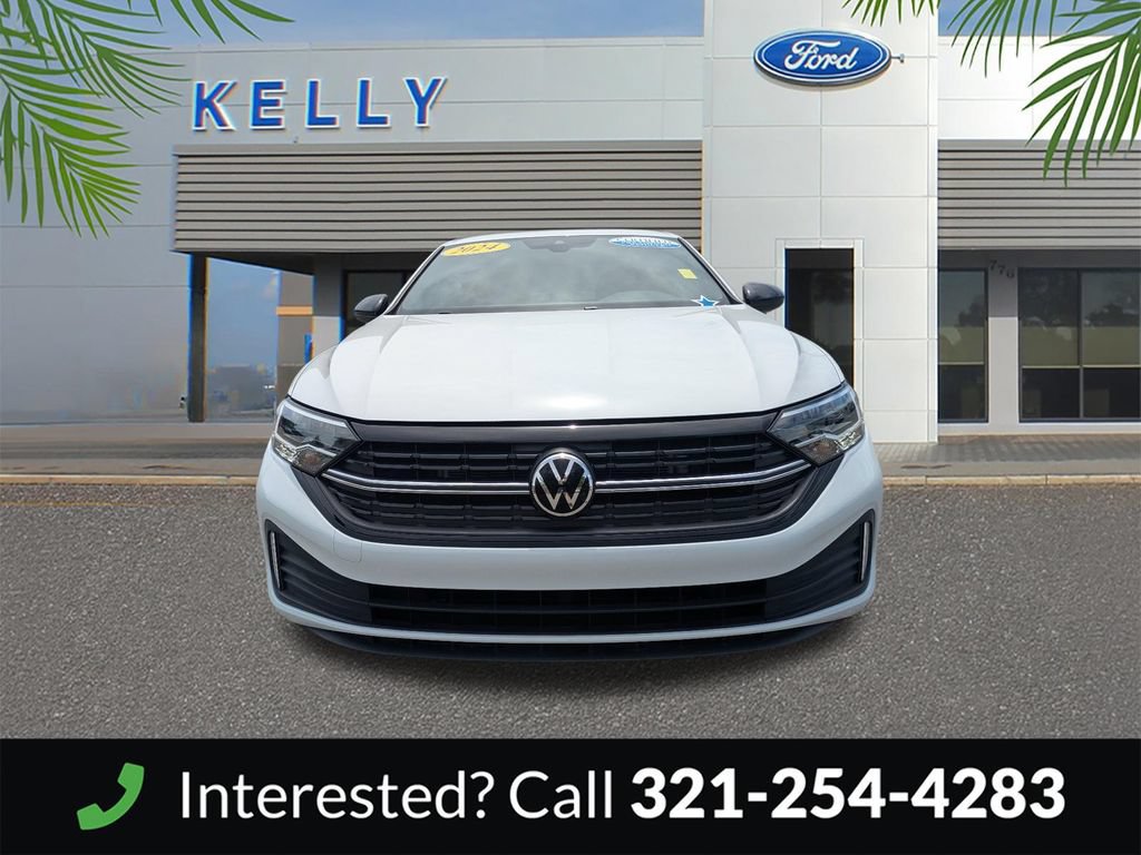 Used 2024 Volkswagen Jetta Sport FWD image 3