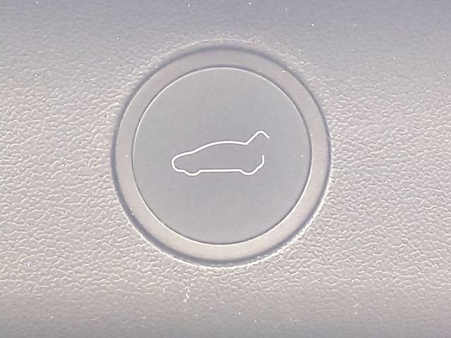 Used 2024 Tesla Model Y Long Range image 30