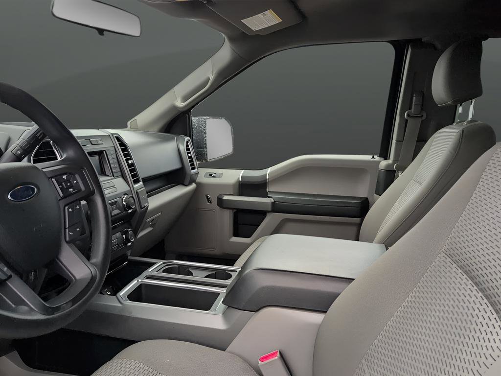 Used 2015 Ford F150 XLT w/ Trailer Tow Package image 10