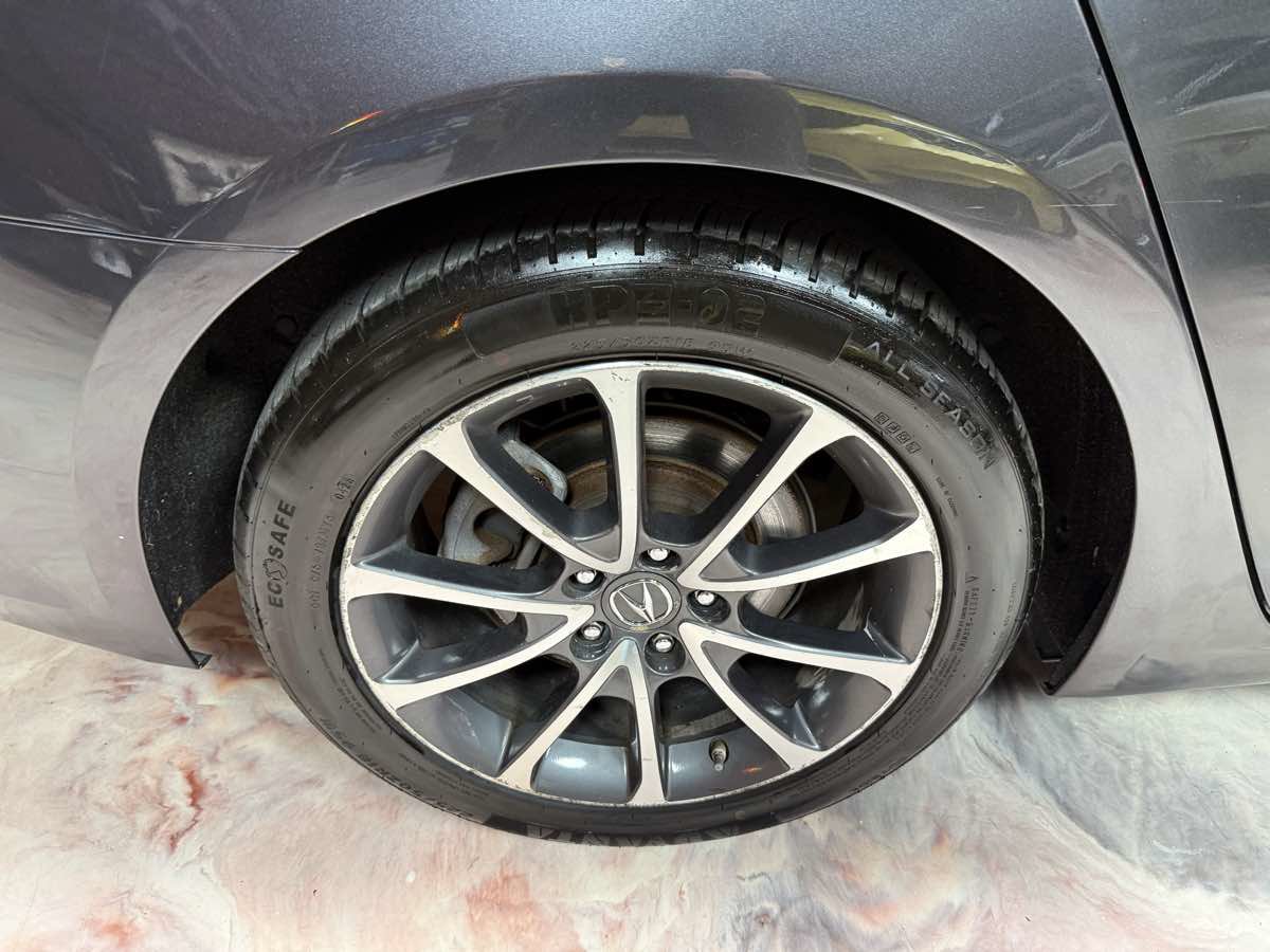 Used 2016 Acura TLX w/ Technology Package FWD image 37