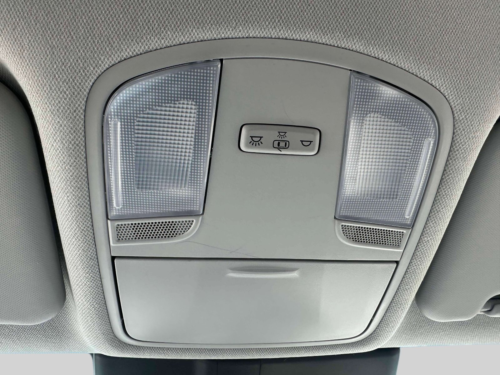 Used 2022 Hyundai Kona SE w/ Cargo Package image 9