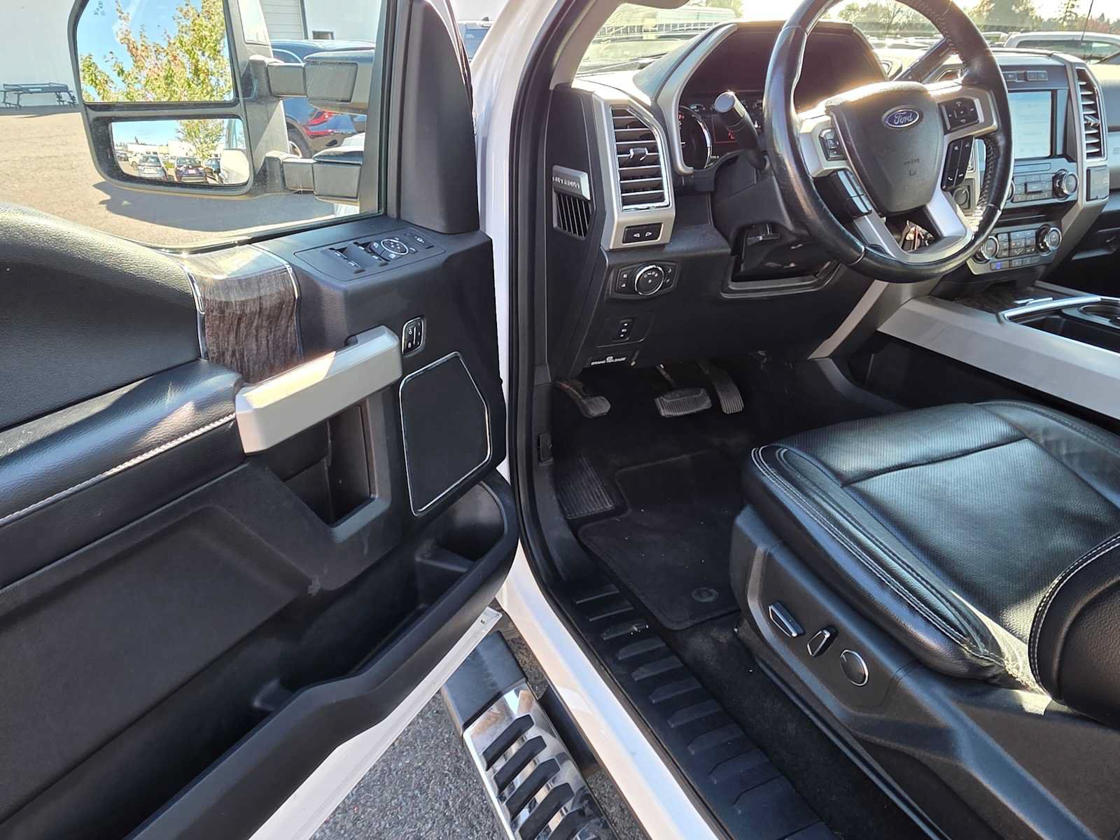 Used 2017 Ford F350 Lariat w/ Chrome Package AWD/4WD image 19