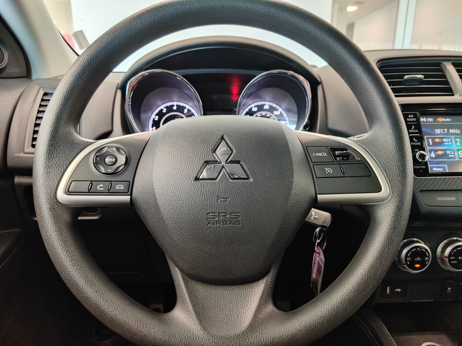 Used 2025 Mitsubishi Outlander Sport ES AWD/4WD image 19