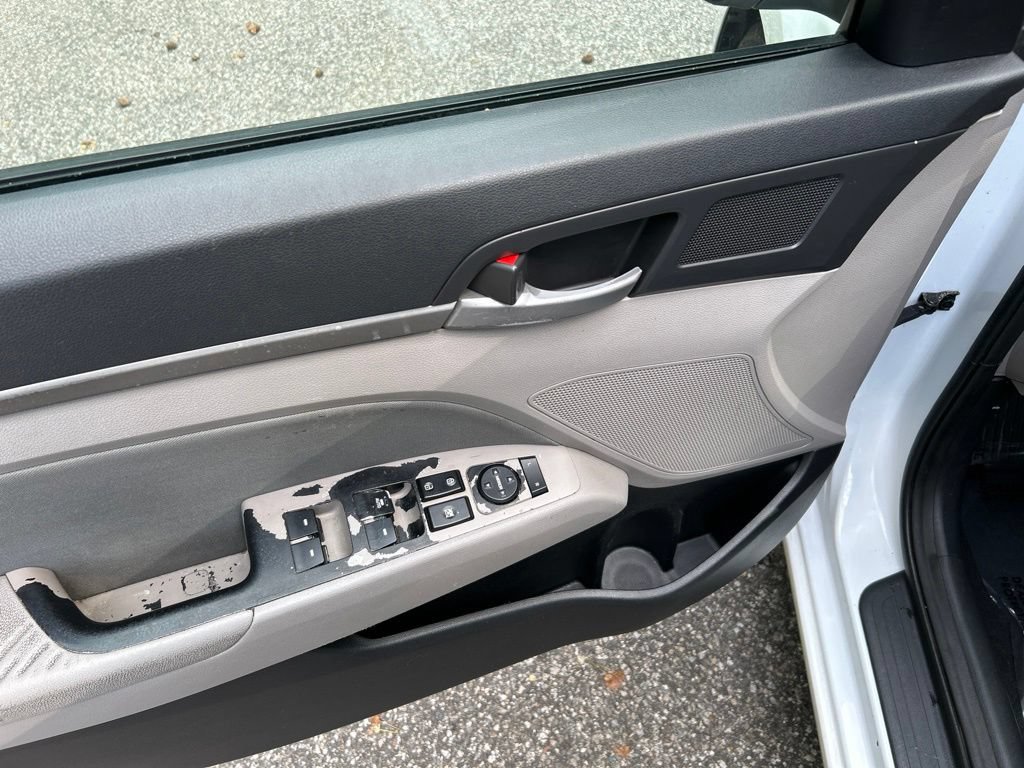 Used 2017 Hyundai Elantra ECO FWD image 16