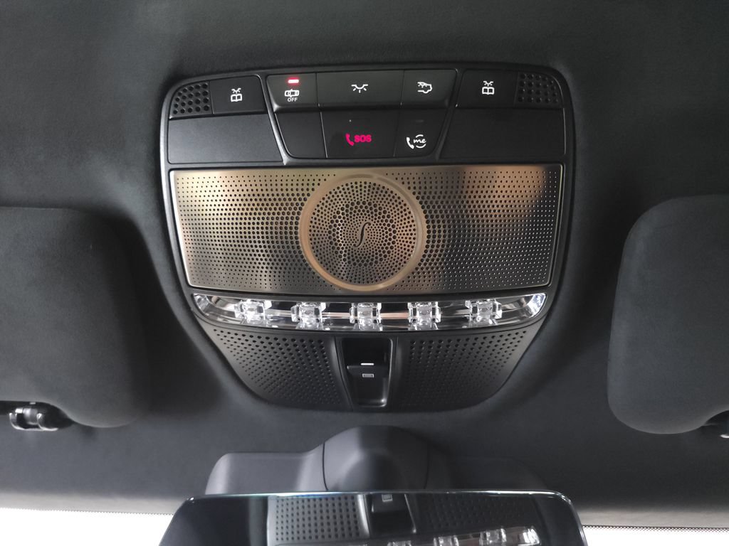 Certified 2025 Mercedes-Benz G 580 w/ Manufactur Interior Package image 25