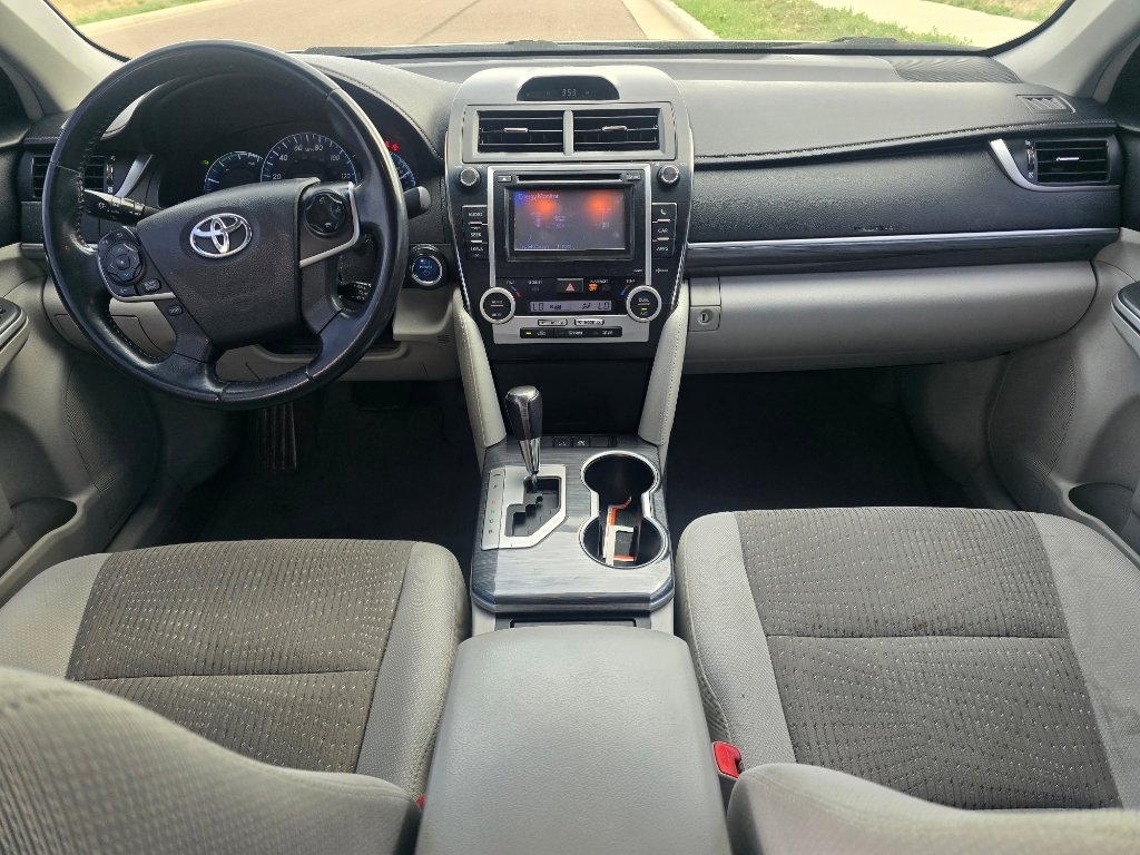 Used 2013 Toyota Camry XLE w/ Convenience Pkg image 27