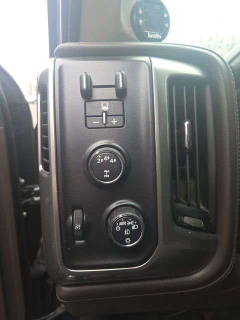 Used 2018 Chevrolet Silverado 3500 LTZ w/ Duramax Plus Package image 26