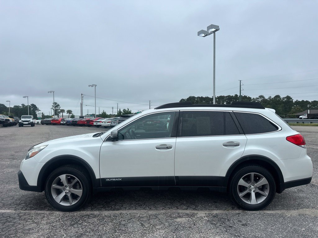Used 2014 Subaru Outback 2.5i Limited AWD/4WD image 6