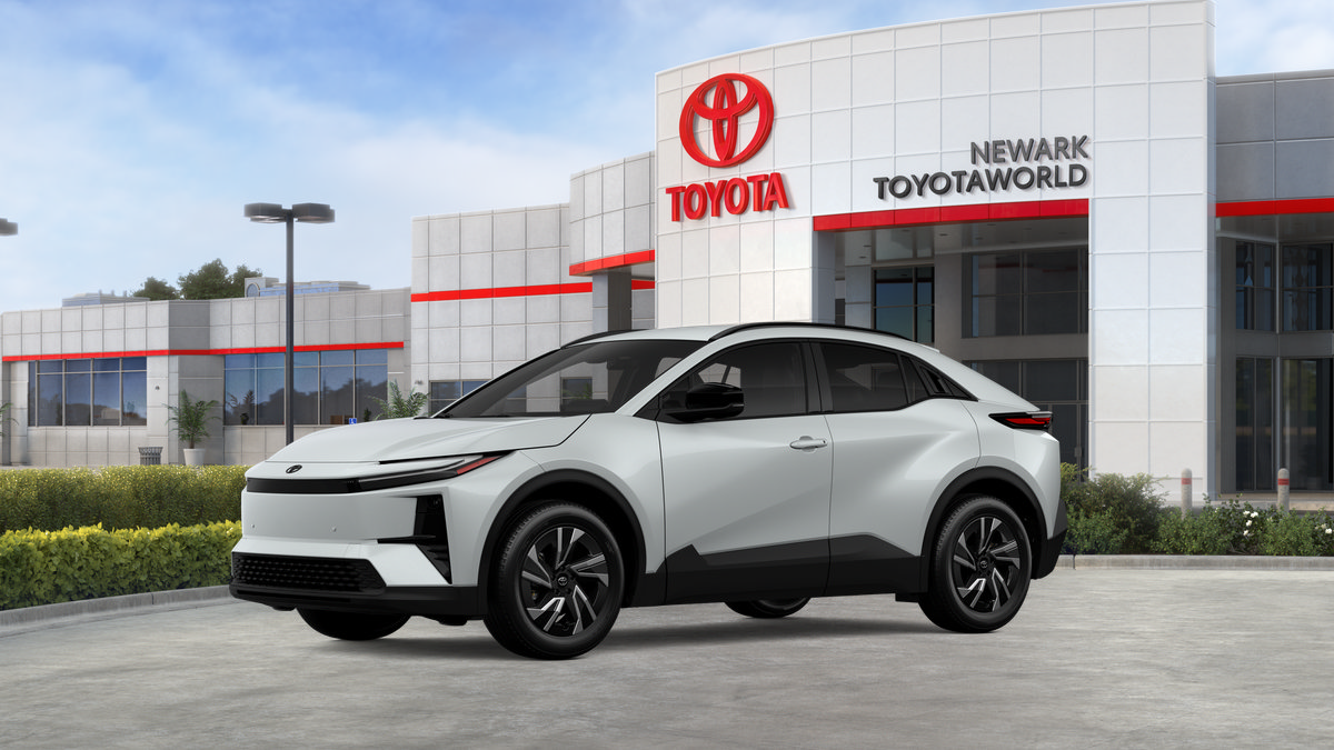 New 2026 Toyota C-HR AWD/4WD image 4