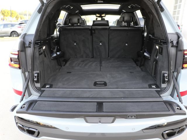 Used 2023 BMW X7 M60i w/ Executive Package AWD/4WD image 15