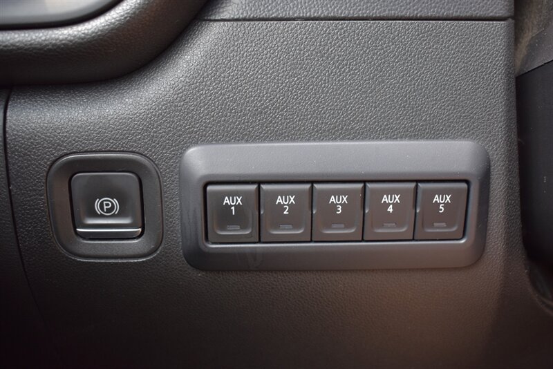 Used 2020 Chevrolet Silverado 1500 W/T w/ WT Value Package AWD/4WD image 16