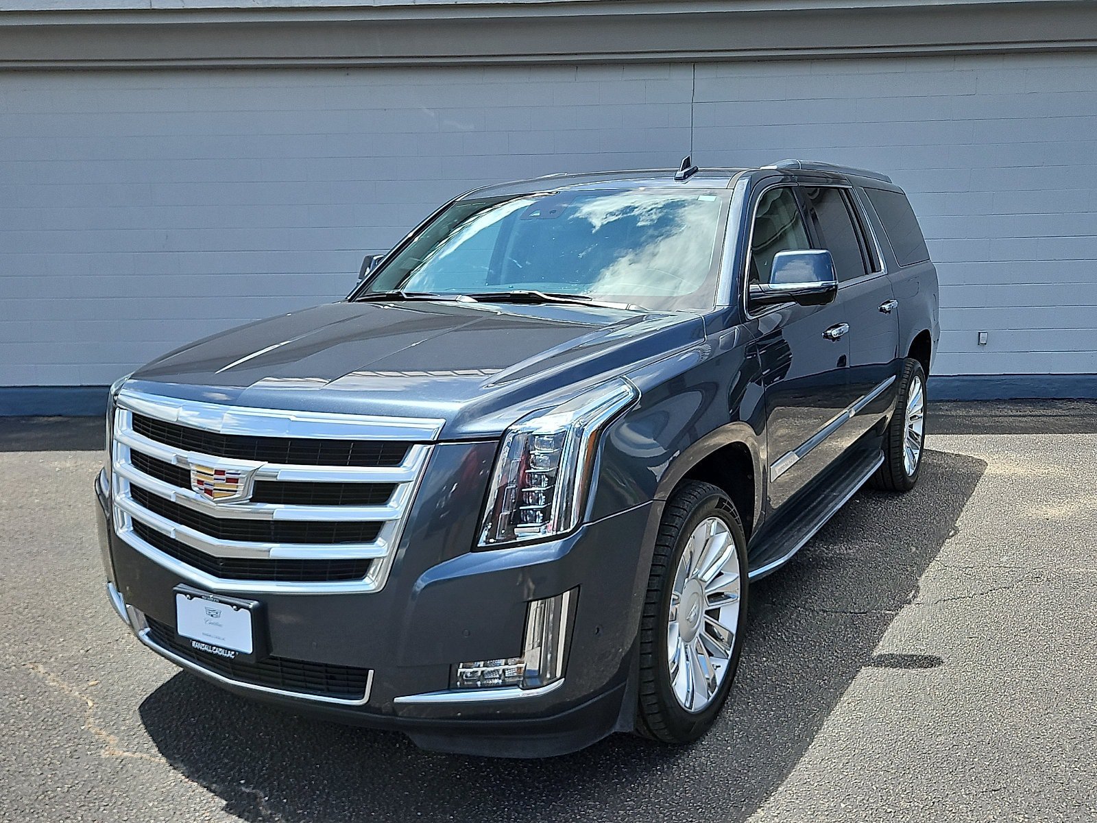 Used 2020 Cadillac Escalade ESV Luxury