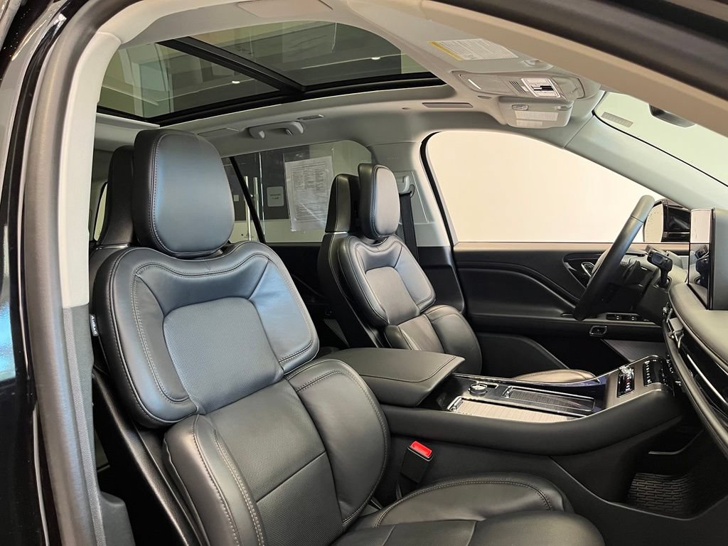 Used 2026 Lincoln Aviator Reserve AWD/4WD image 33