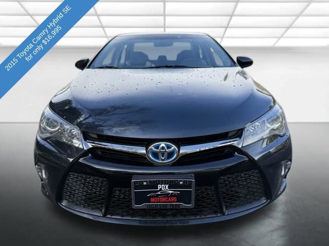 Used 2015 Toyota Camry SE image 2
