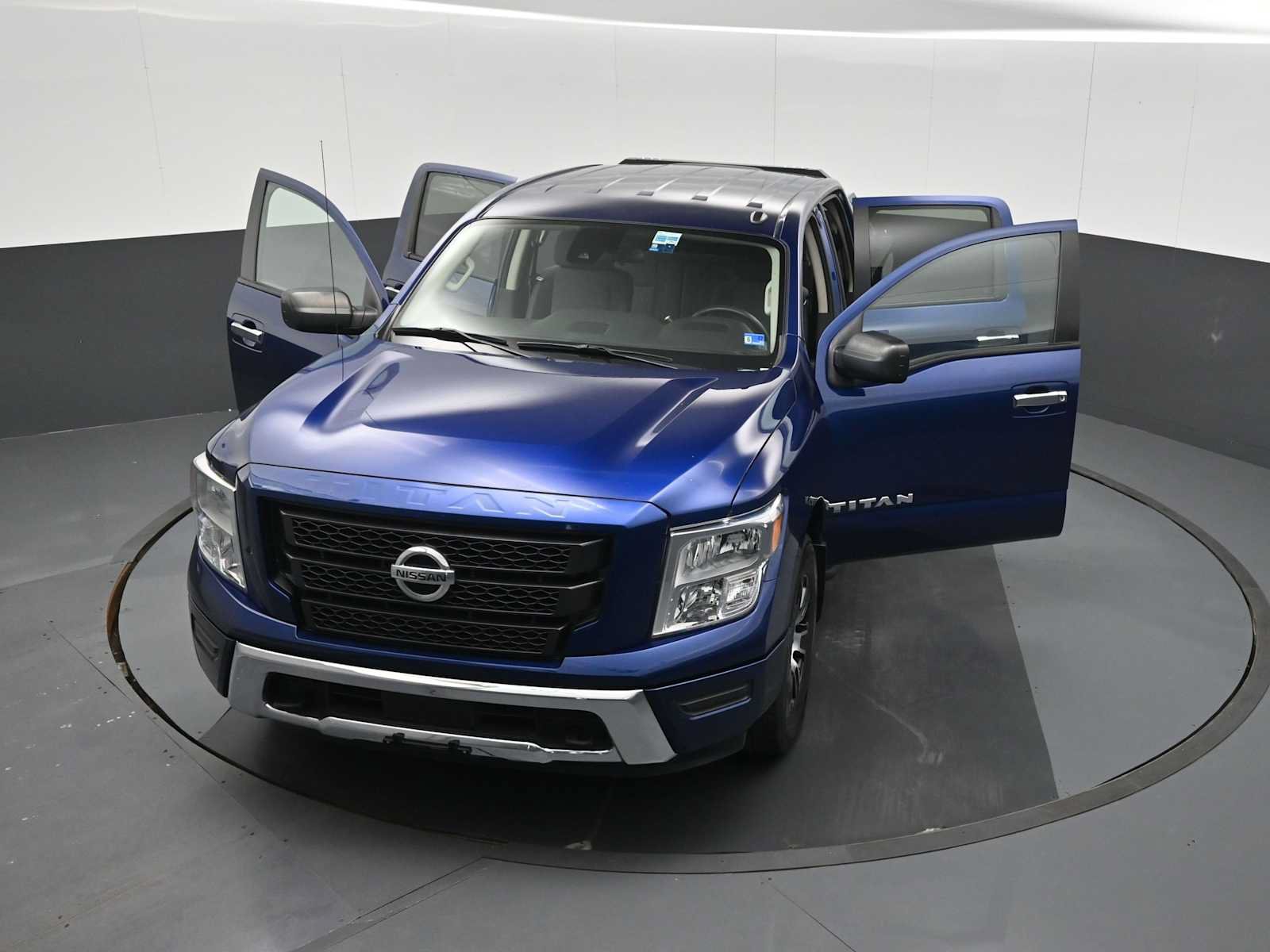 Used 2021 Nissan Titan SV w/ Accessory Utility Package AWD/4WD image 36