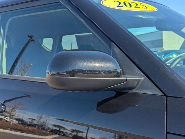 Used 2025 Kia Soul LX image 10