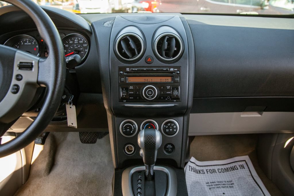 Used 2013 Nissan Rogue S FWD image 15