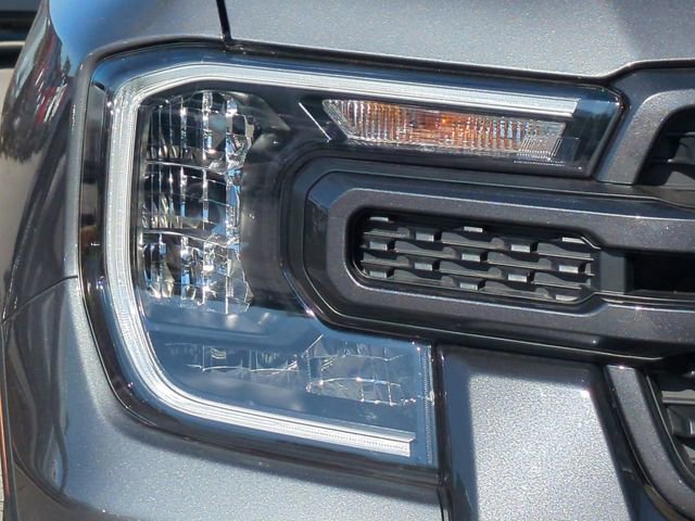 Used 2025 Ford Ranger XLT w/ Equipment Group 301A High AWD/4WD image 10