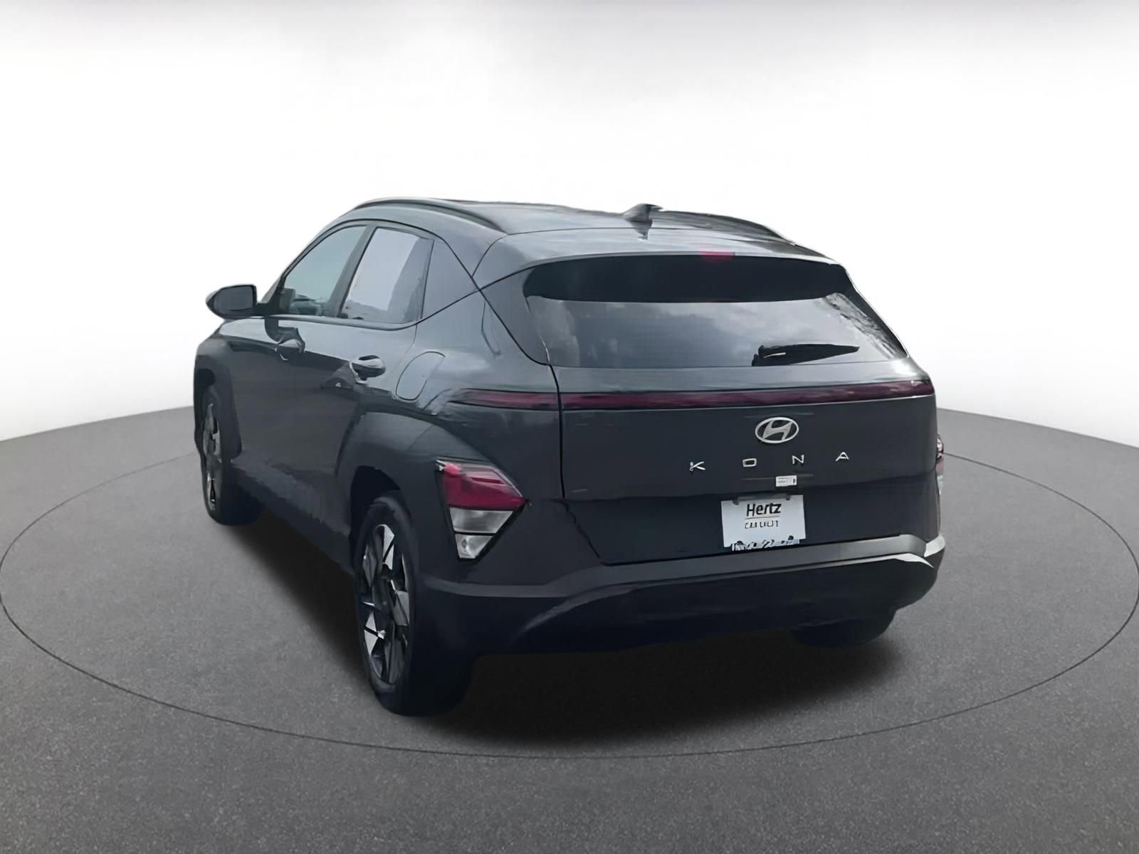 Used 2025 Hyundai Kona SEL image 11