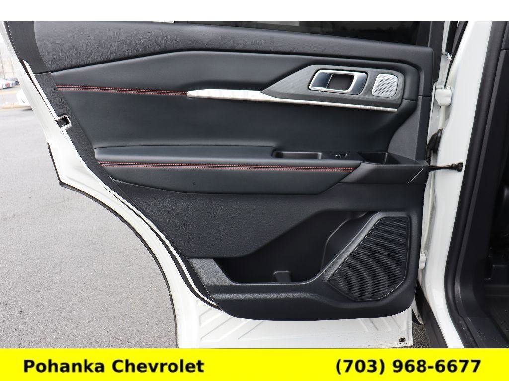 Used 2025 Ford Explorer ST w/ Sun And Sound Package image 32