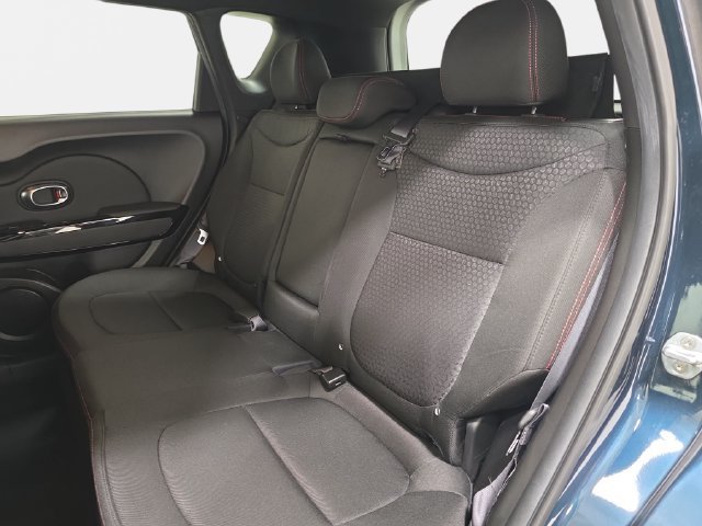 Used 2018 Kia Soul + FWD image 13