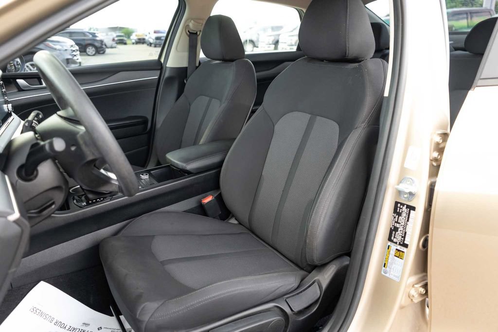 Used 2022 Kia K5 LXS FWD image 13