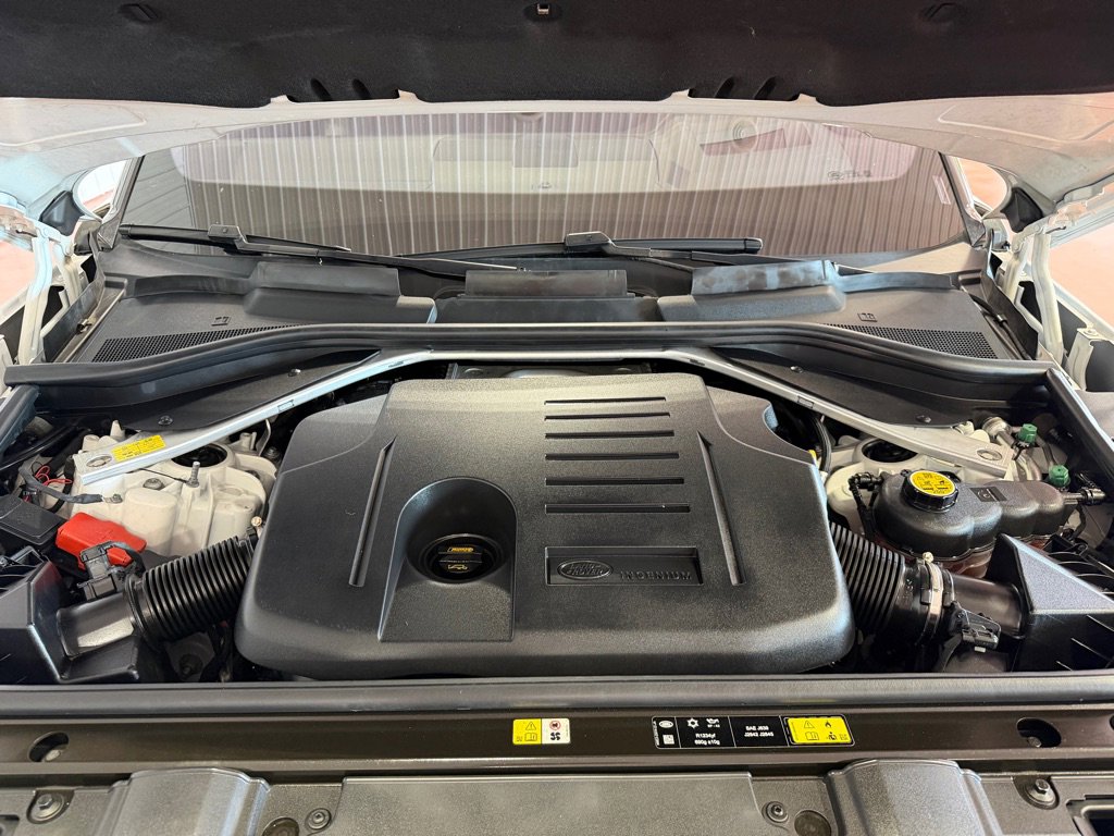 Used 2022 Land Rover Range Rover SE image 41