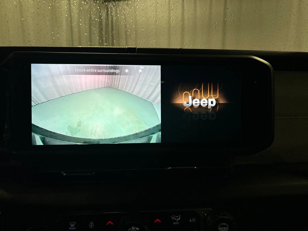 Used 2024 Jeep Wrangler Unlimited Sport AWD/4WD image 18