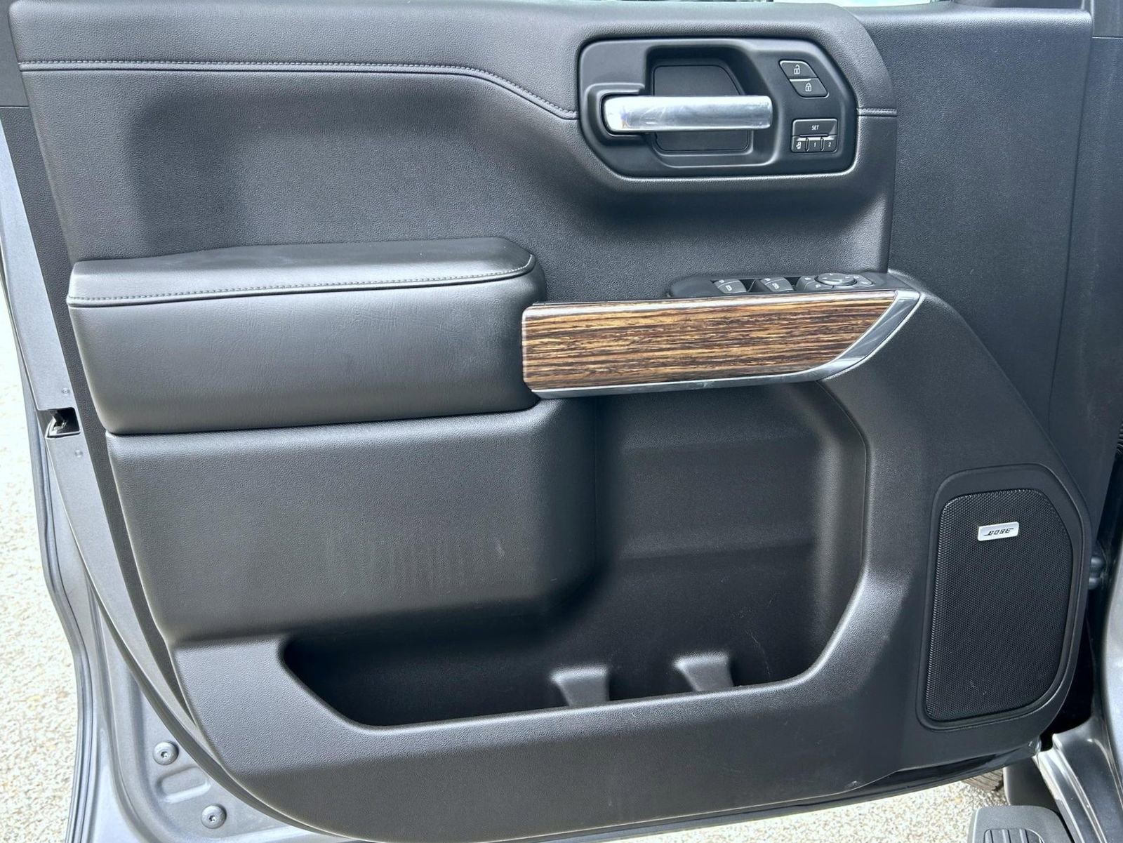 Certified 2019 Chevrolet Silverado 1500 High Country w/ High Country Premium Package AWD/4WD image 9