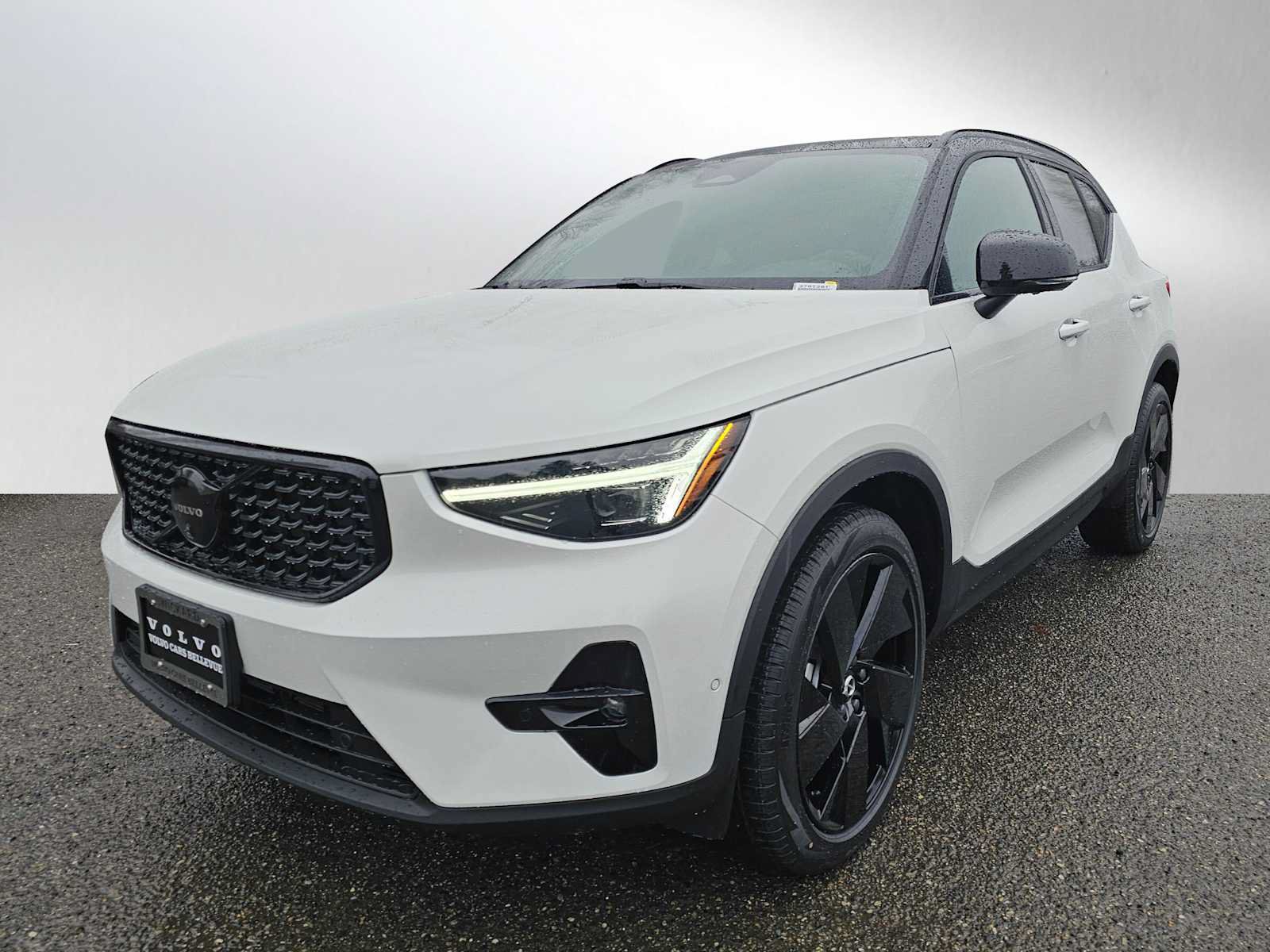 New 2026 Volvo XC40 B5 Ultra w/ Climate Package AWD/4WD image 7