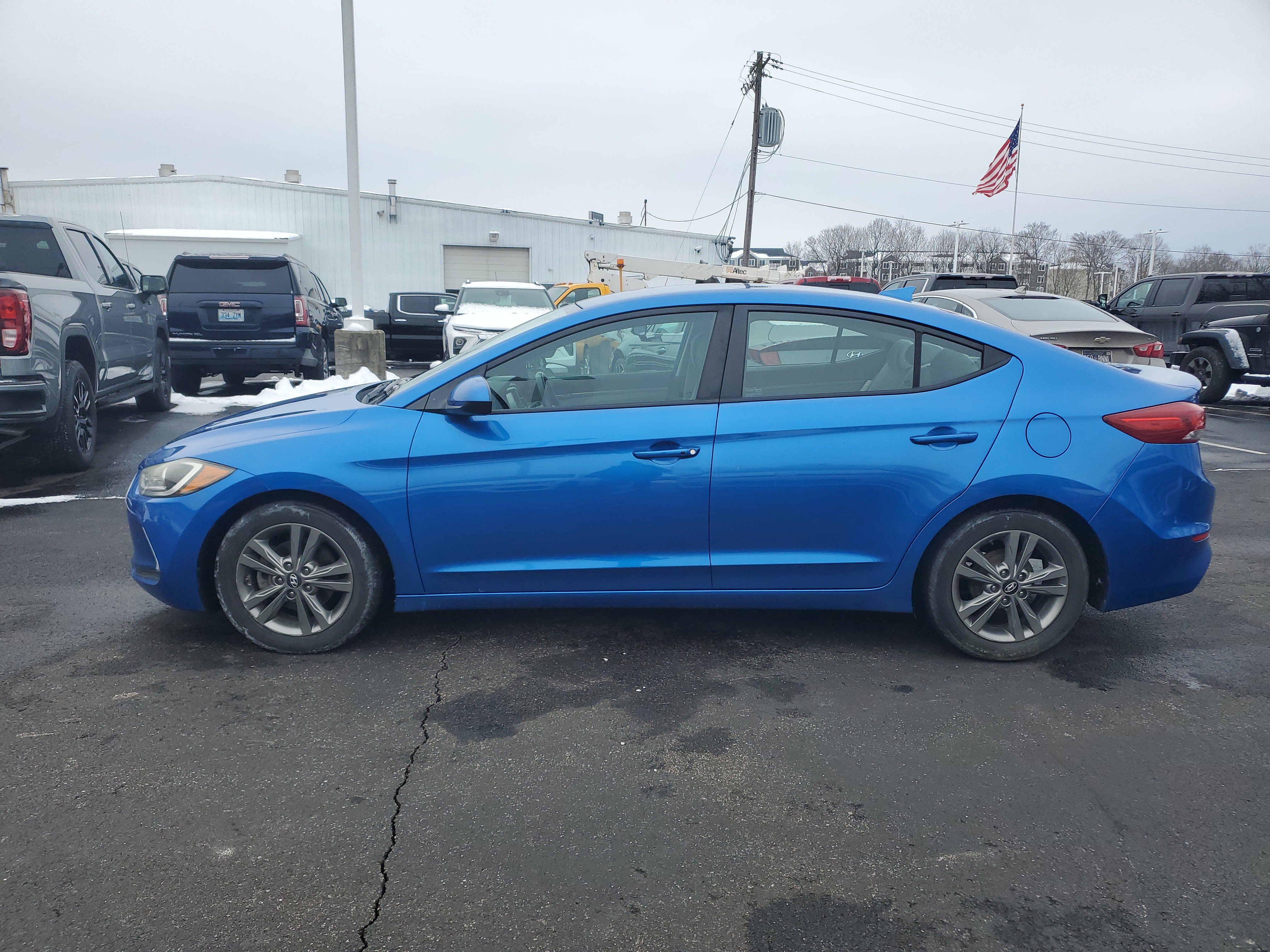 Used 2017 Hyundai Elantra SE w/ SE A/T Tech Package 03 image 8