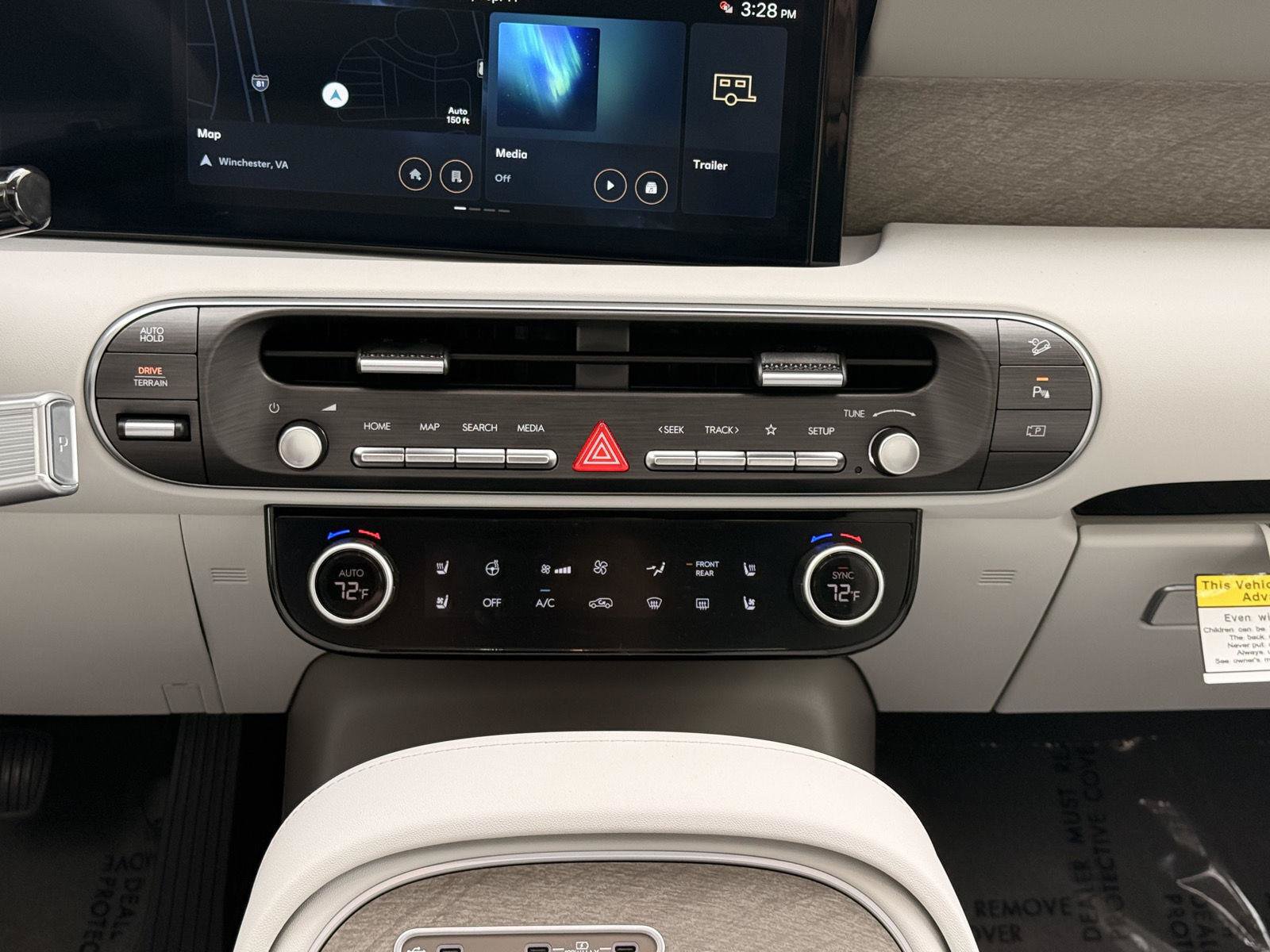 Certified 2026 Hyundai Palisade Limited AWD/4WD image 29